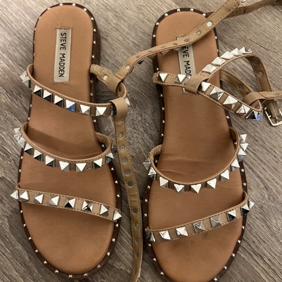 COPY - Steve Madden TRAVEL TAN Studded Gladiator Sandals - Picture 2 of 6
